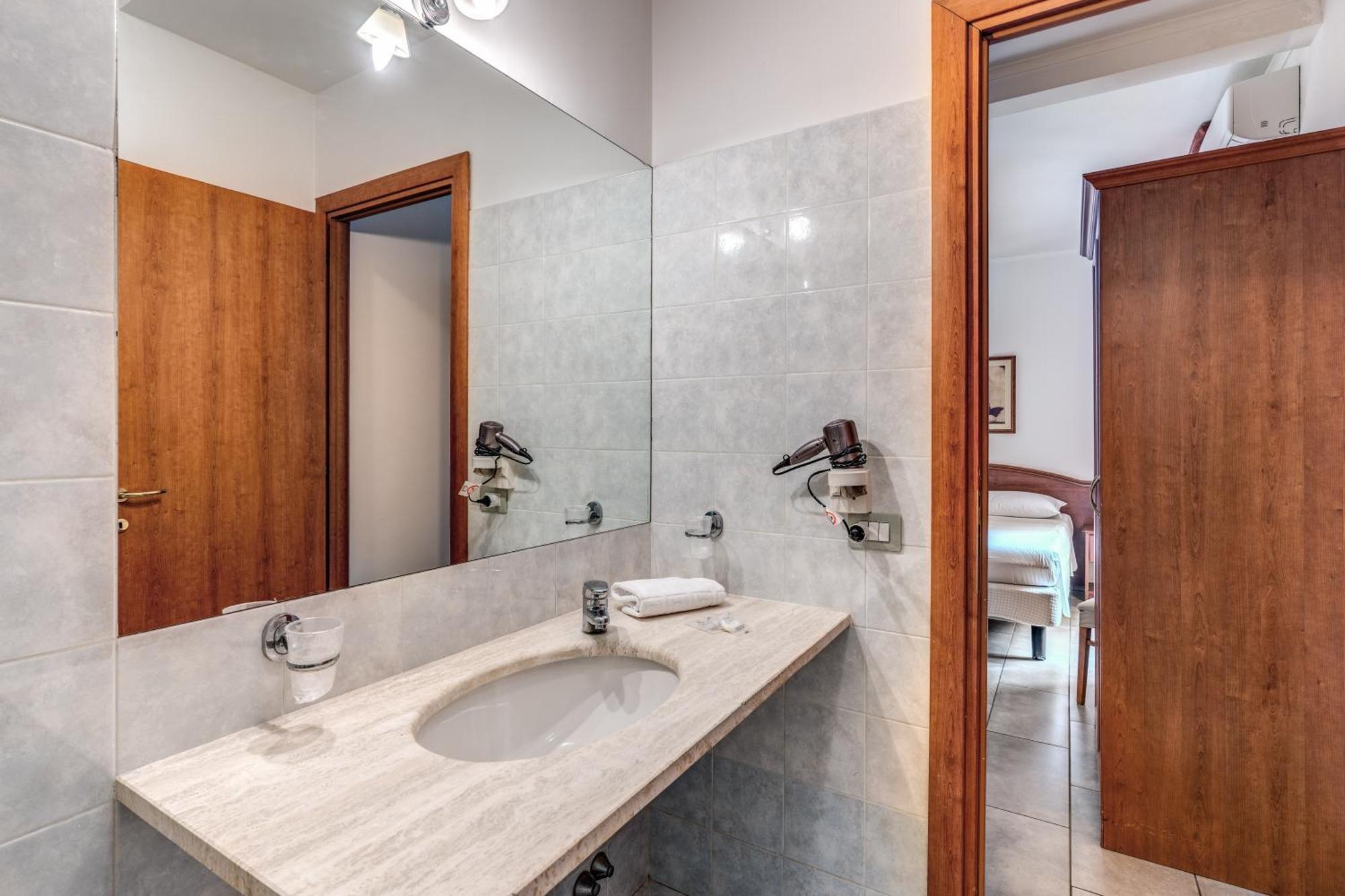Guest House Masterintrastevere Roma Ngoại thất bức ảnh