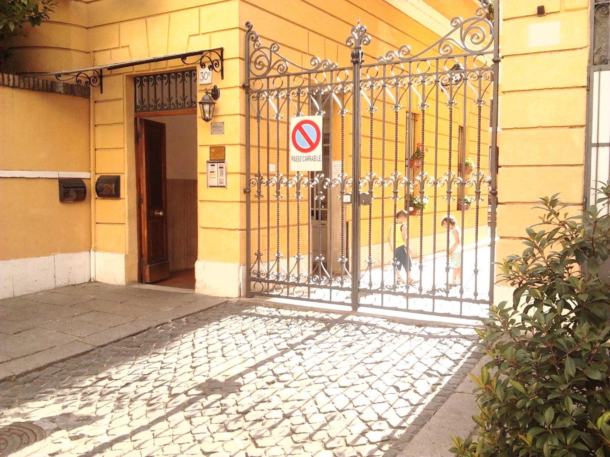 Guest House Masterintrastevere Roma Ngoại thất bức ảnh